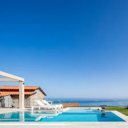 Pinnacle Villa